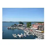 1 - On The Mueritz Lakeshore *